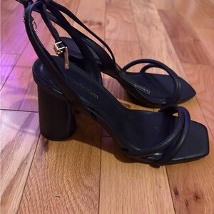 Size 9 Black Strappy Heels